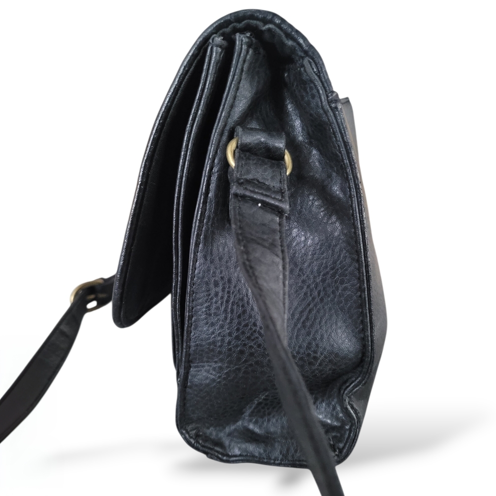 Relic Brand Leathers Black Pebbled Crossbody Bag - Picture 4 of 13